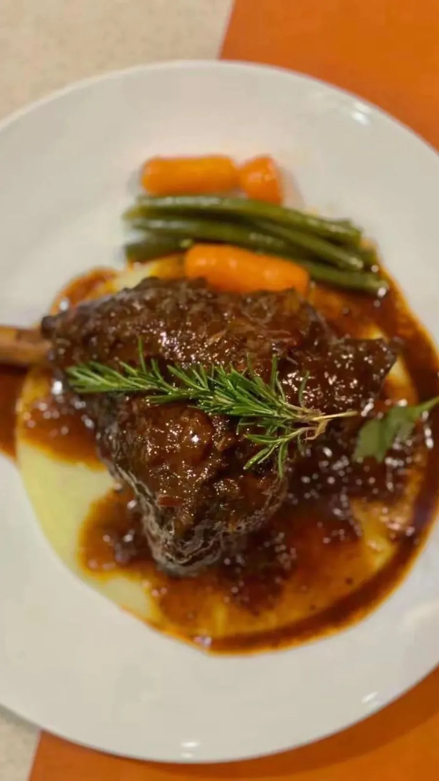 Slow-braised lamb shank